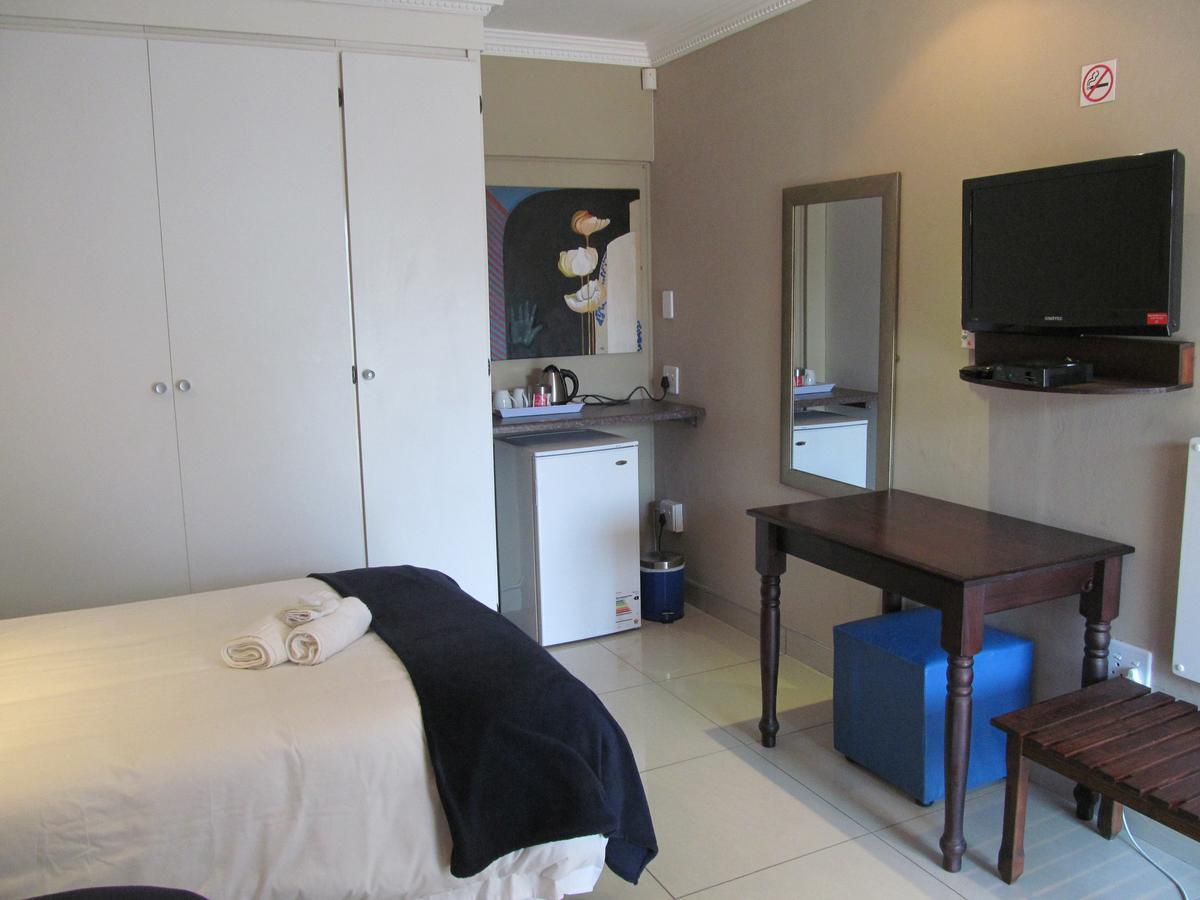 Bettie'S Luxury Lodge Kroonstad Bilik gambar