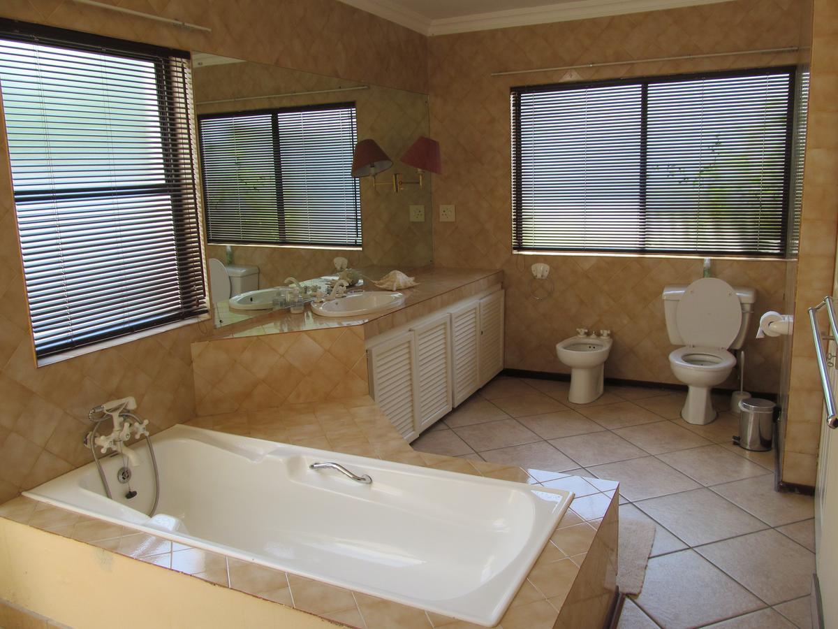 Bettie'S Luxury Lodge Kroonstad Bilik gambar