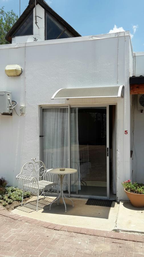 Bettie'S Luxury Lodge Kroonstad Bilik gambar
